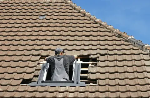 Pose de velux - Saint-Auvent